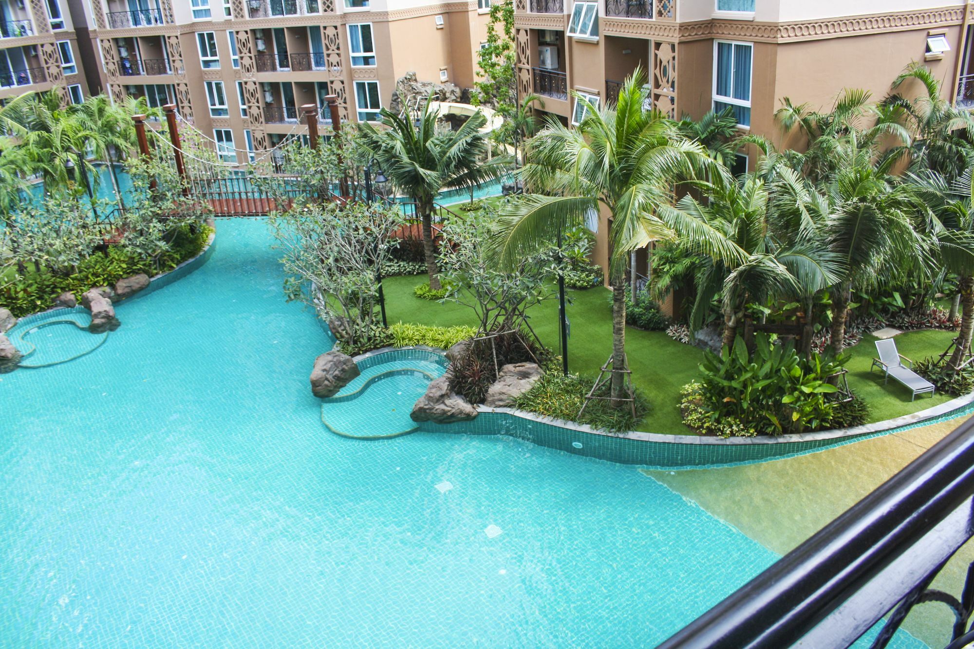 Atlantis Condo Resort Jomtien Beach Exterior foto